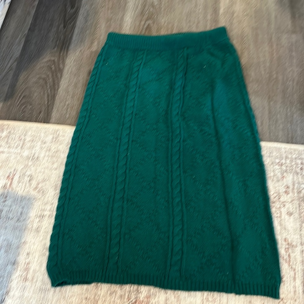 *FLASH SALE* Rebdolls green sweater skirt